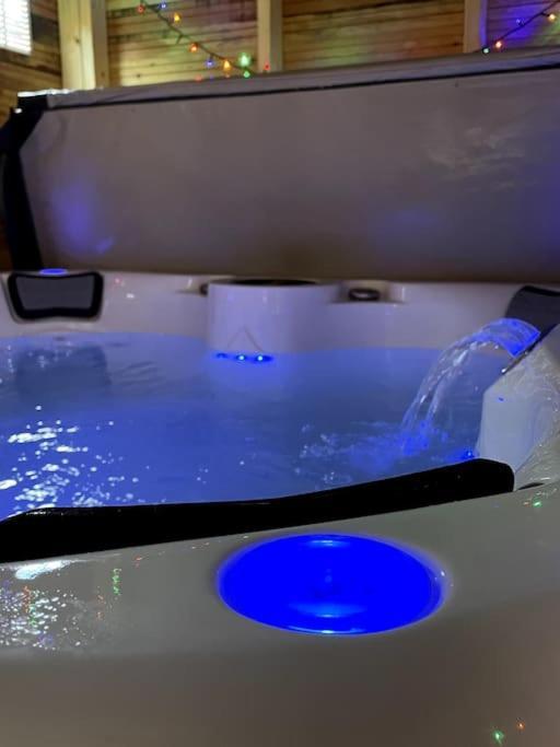 Central Area Terraced House With Private Hot Tub Lincoln Eksteriør billede