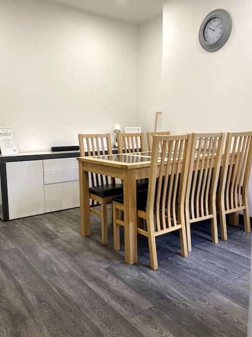 Central Area Terraced House With Private Hot Tub Lincoln Eksteriør billede