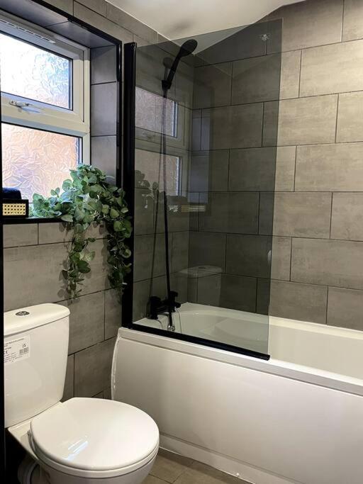 Central Area Terraced House With Private Hot Tub Lincoln Eksteriør billede