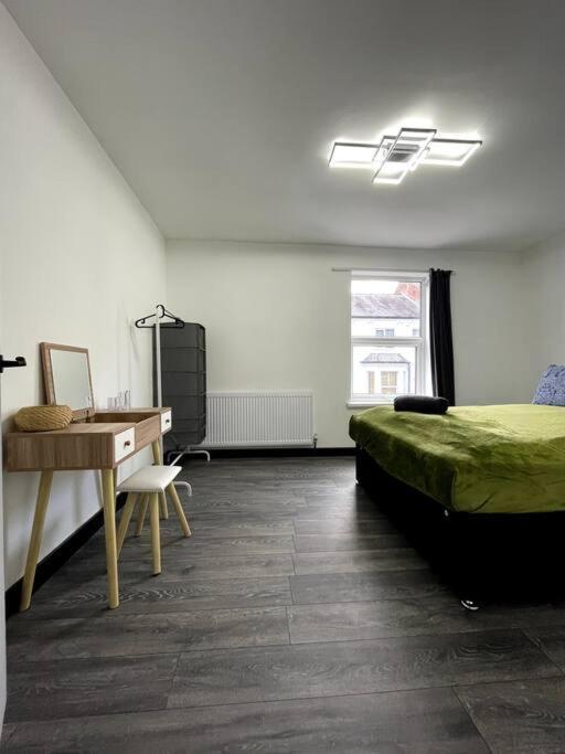 Central Area Terraced House With Private Hot Tub Lincoln Eksteriør billede