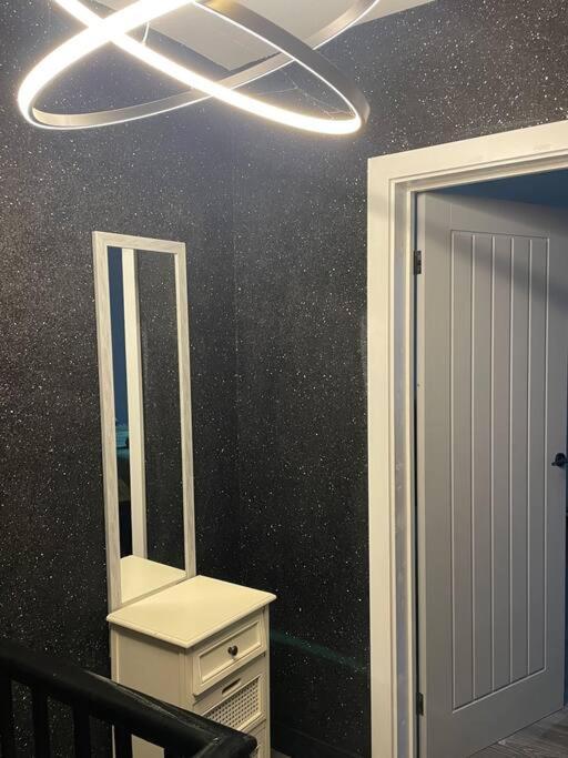Central Area Terraced House With Private Hot Tub Lincoln Eksteriør billede